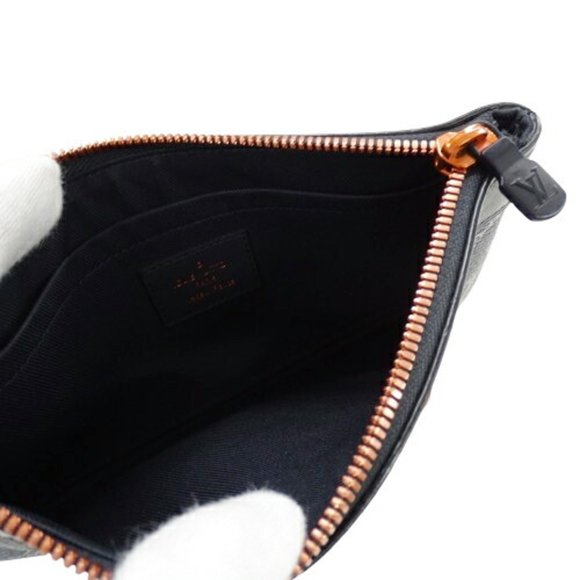 LOUIS VUITTON Navy Monogram Pouch - Picture 6 of 14